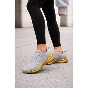 NWB APL Techloom Dream Running Sneaker Shoes Metallic Silver/24K Size W 6.5